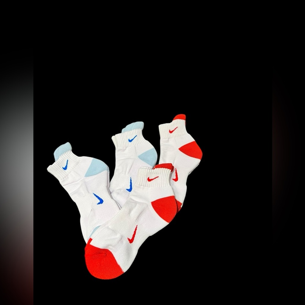 Nike women’s  White and blue  Ankle Socks with Red and Blue Details